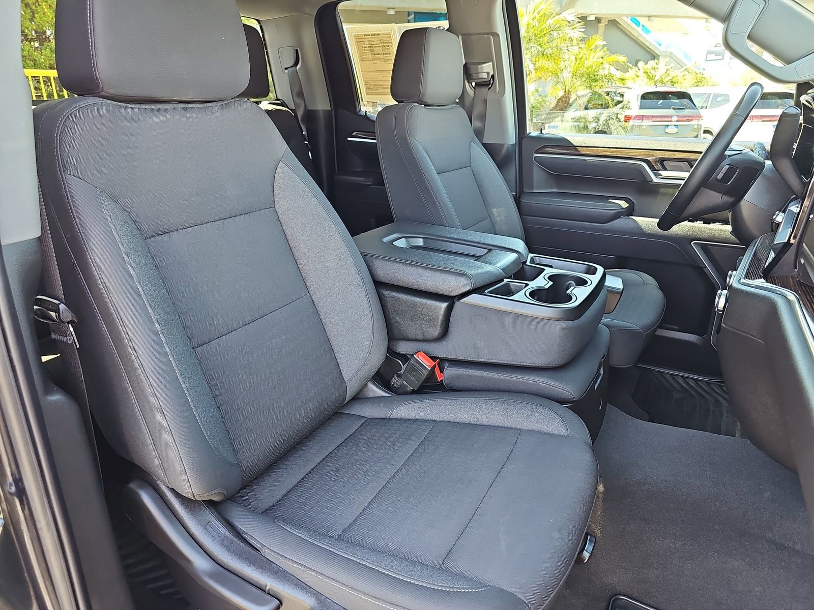 Used 2025 GMC Sierra 1500 Elevation image 10