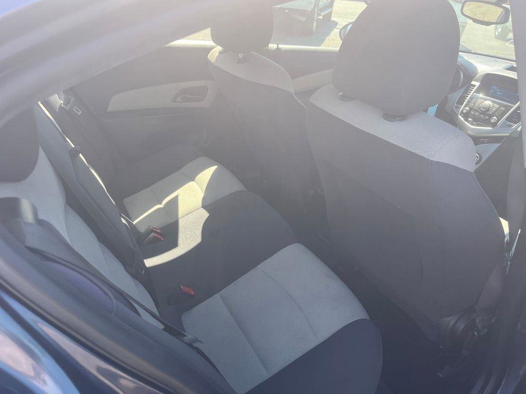 Used 2014 Chevrolet Cruze LS FWD image 24