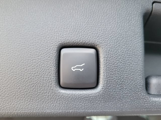 New 2024 Ford Escape SE FWD image 9