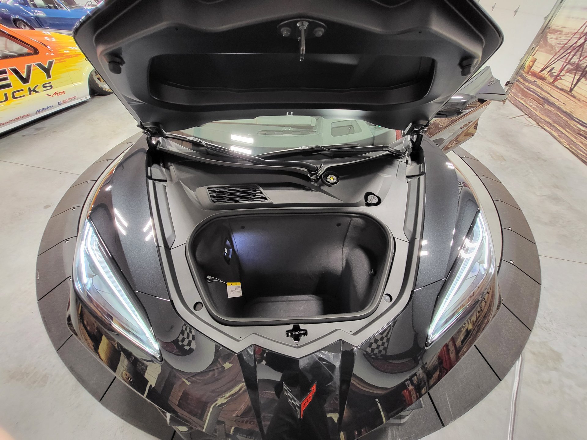 Used 2023 Chevrolet Corvette Stingray Premium Conv w/ Z51 Performance Package image 28