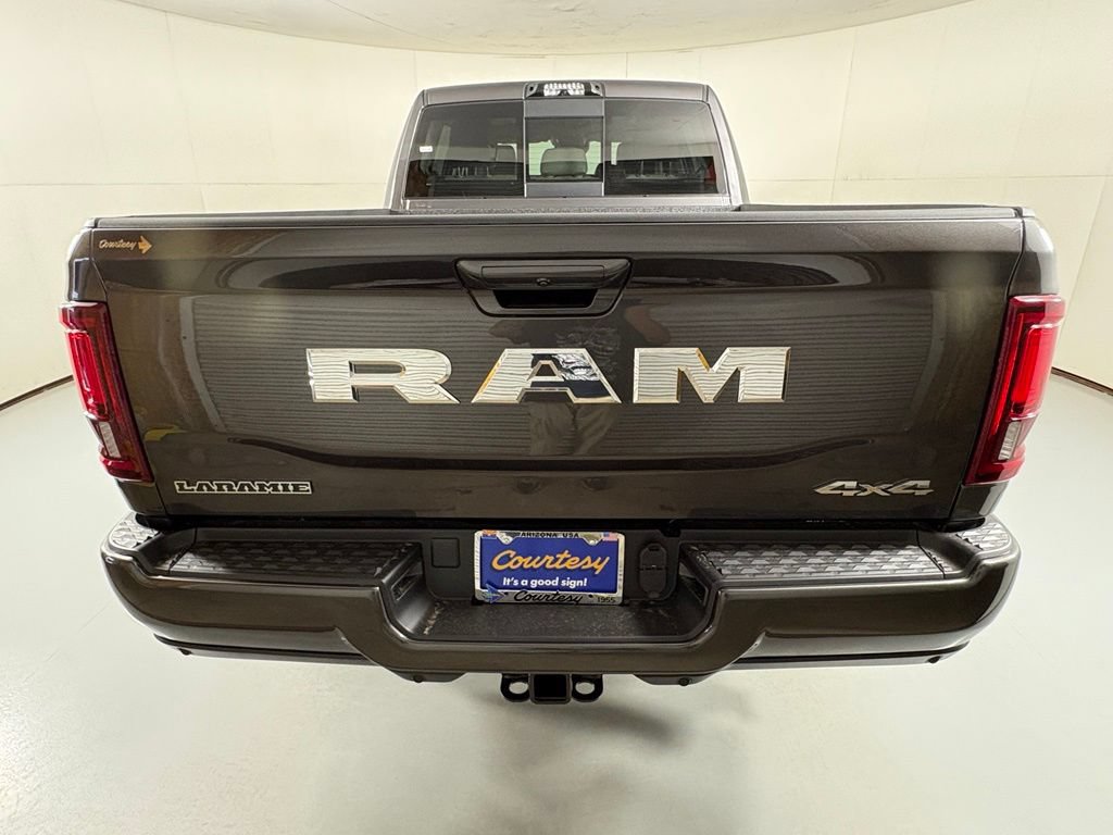 New 2026 RAM 2500 Laramie AWD/4WD image 7