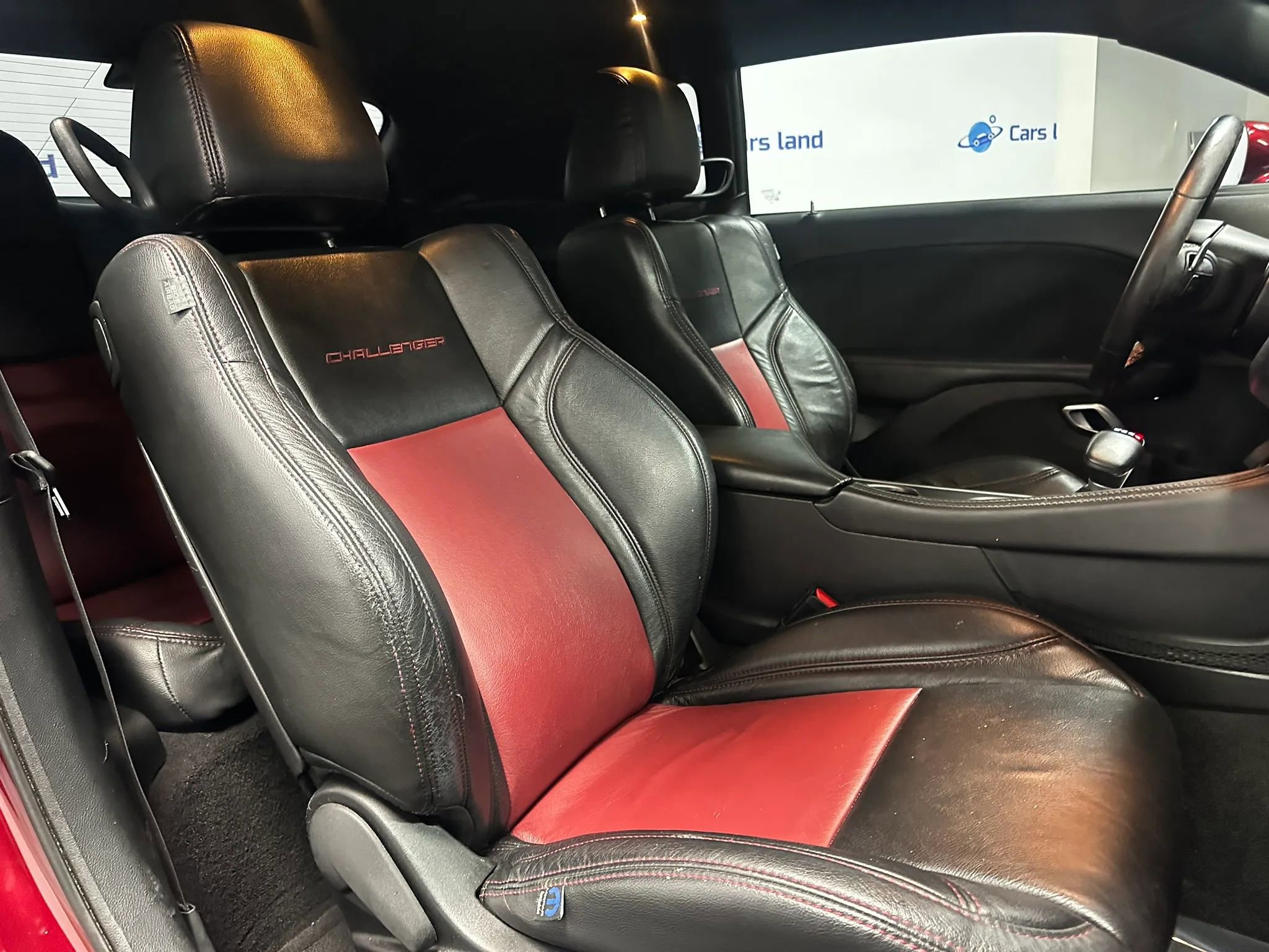 Used 2019 Dodge Challenger GT w/ Driver Convenience Group RWD image 18