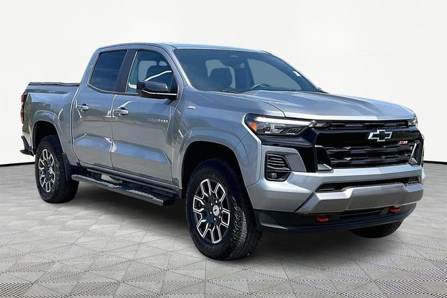 Used 2024 Chevrolet Colorado Z71 w/ Advanced Trailering Package image 1