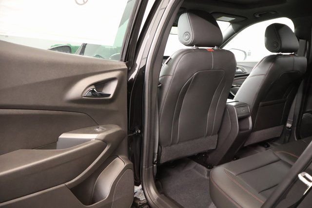 New 2026 Chevrolet Trax RS w/ Sunroof Package image 25