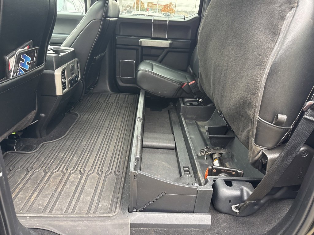 Used 2021 Ford F350 Lariat image 13