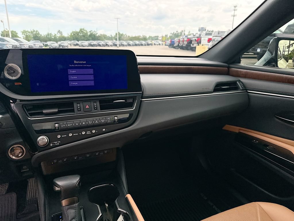 Used 2024 Lexus ES 300h w/ Technology Package FWD image 20