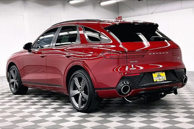 Used 2023 Genesis GV70 2.5T w/ Sport Prestige Package image 3