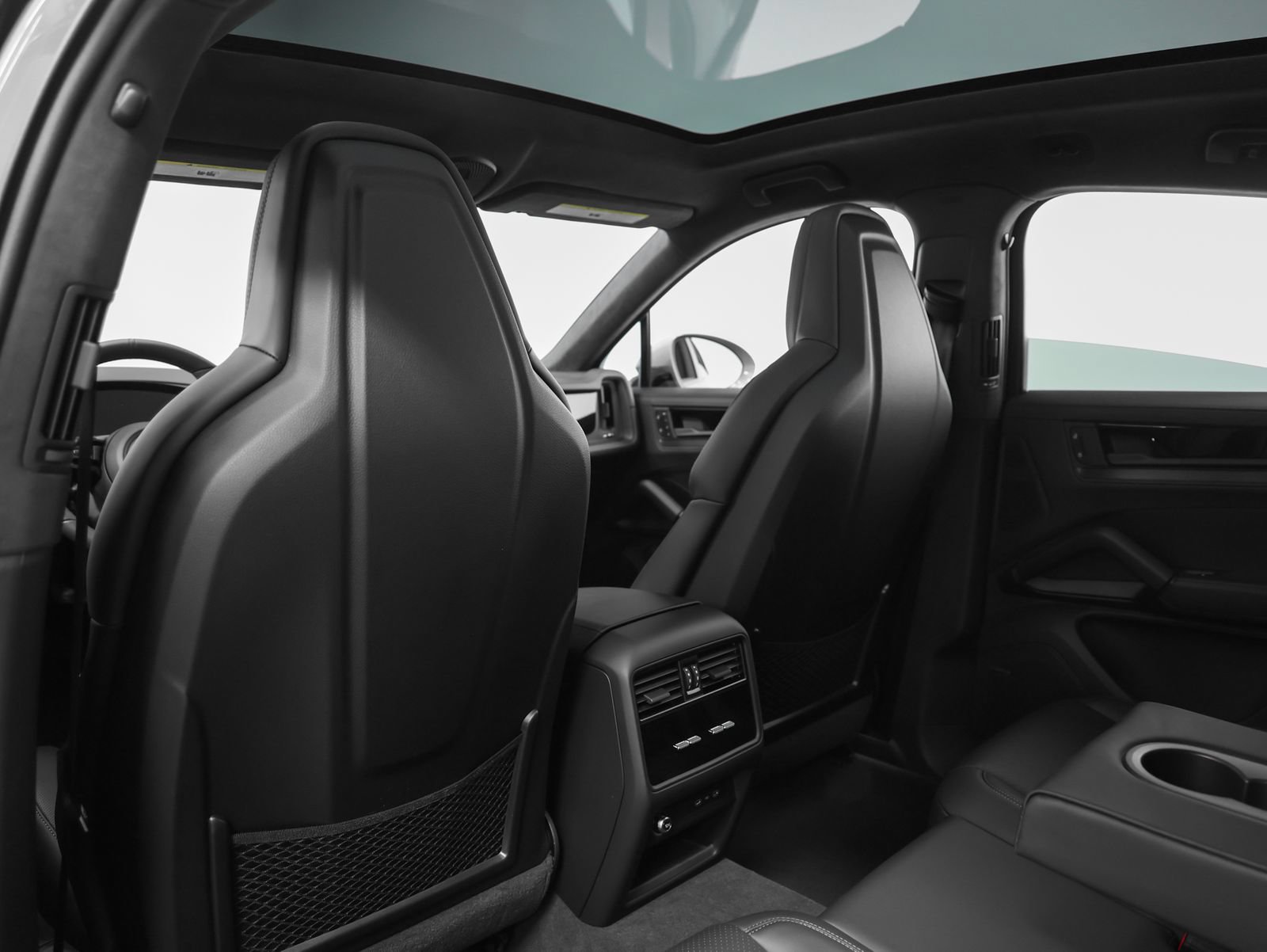 New 2026 Porsche Cayenne GTS AWD/4WD image 52