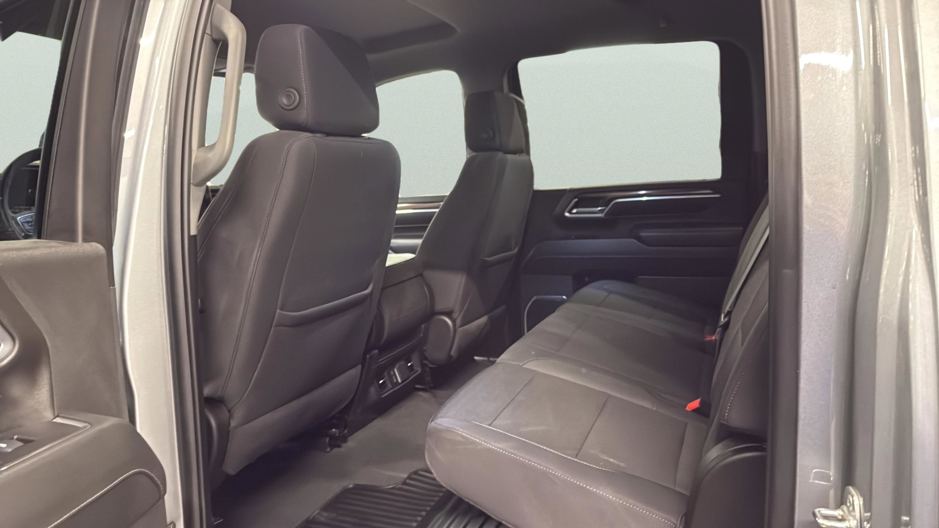 Used 2025 Chevrolet Silverado 2500 LT w/ All Star Edition image 13