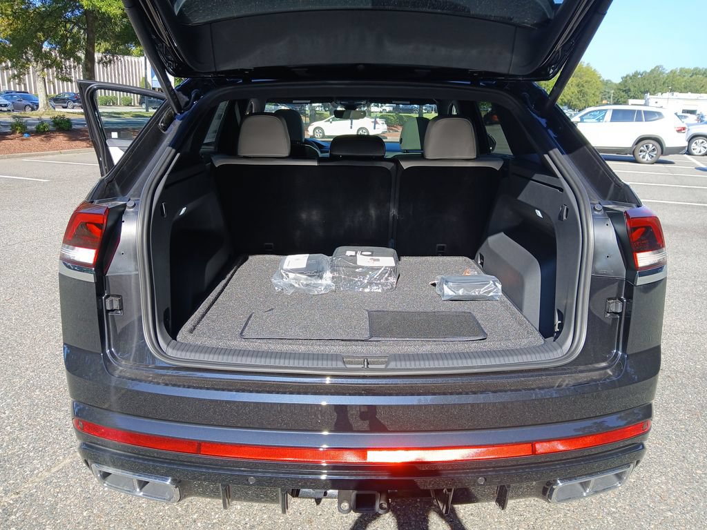 New 2026 Volkswagen Atlas Cross Sport SEL Premium R-Line AWD/4WD image 23