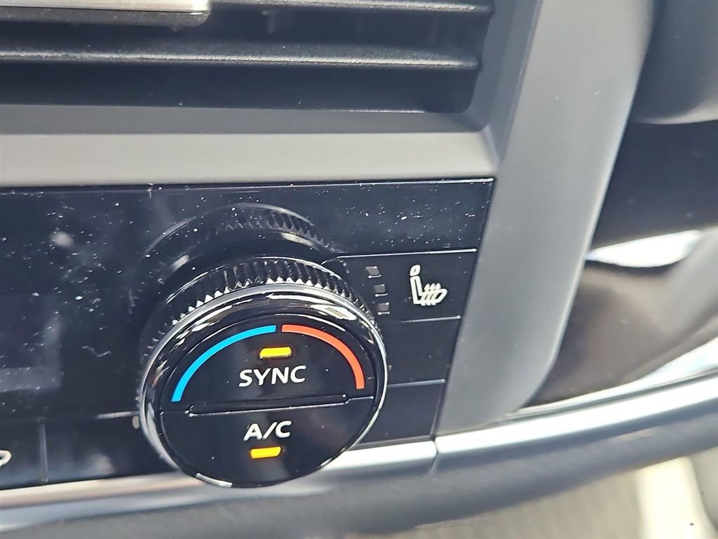 New 2026 Nissan Rogue SV image 10