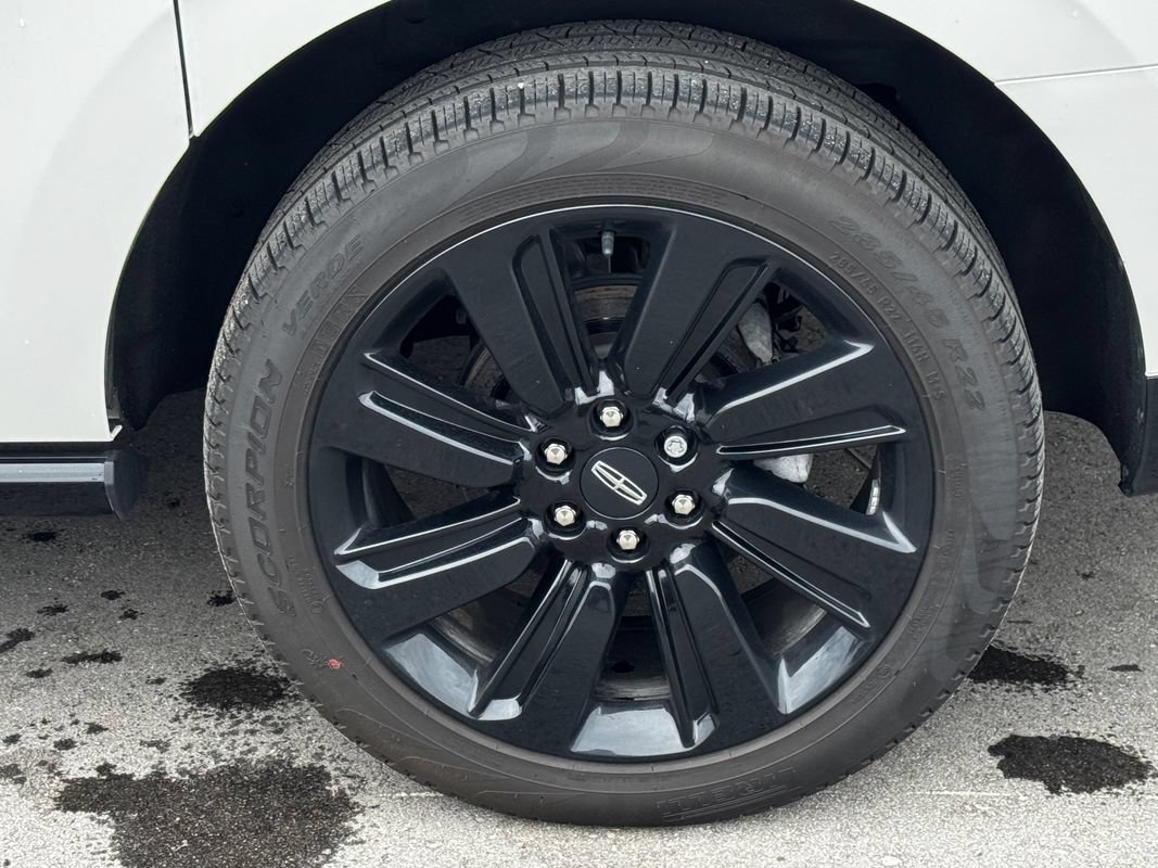 Used 2024 Lincoln Navigator L Reserve w/ Equipment Group 201A AWD/4WD image 58