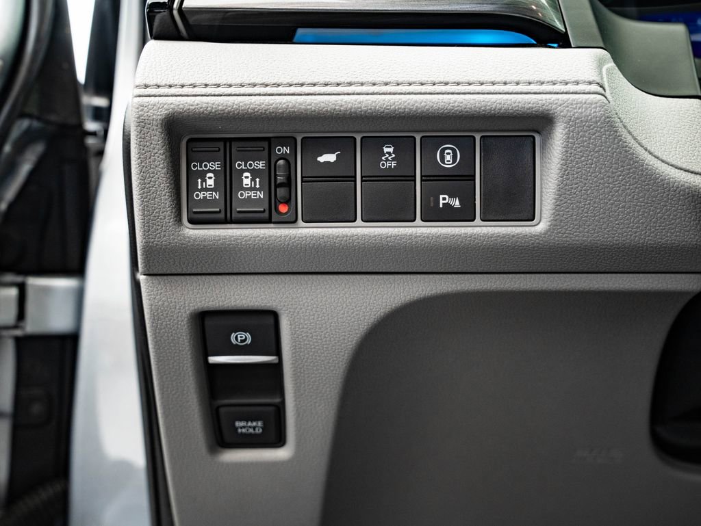 Used 2024 Honda Odyssey Elite image 41