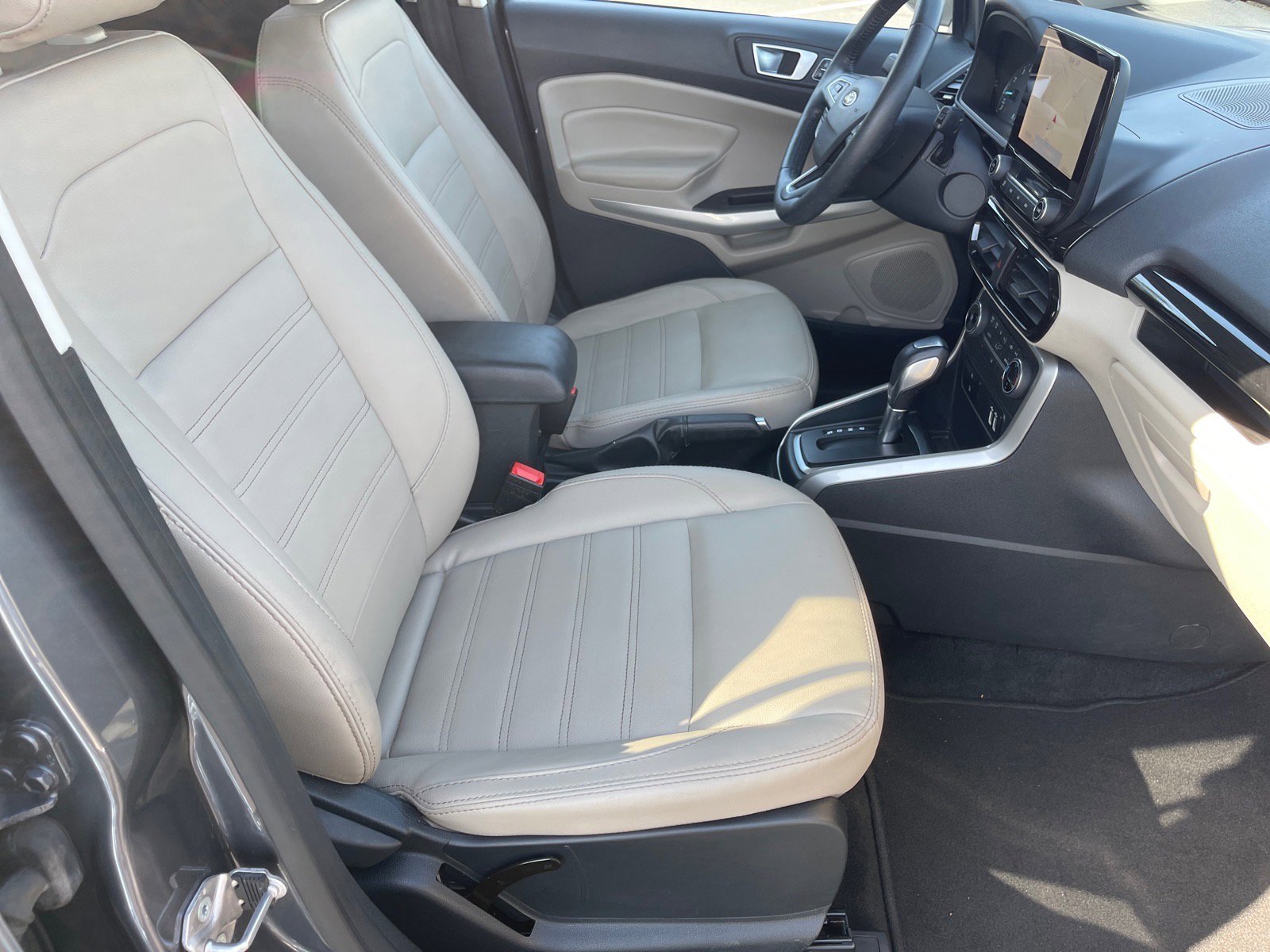 Used 2021 Ford EcoSport Titanium image 19