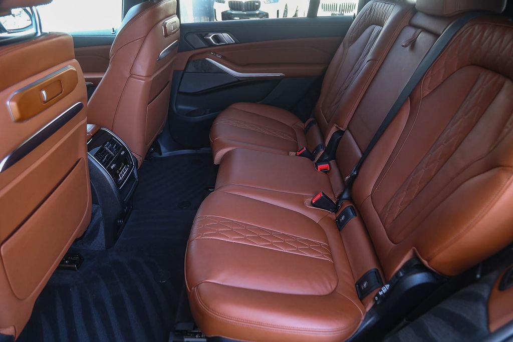 Certified 2024 BMW X7 xDrive40i w/ M Sport Package AWD/4WD image 15