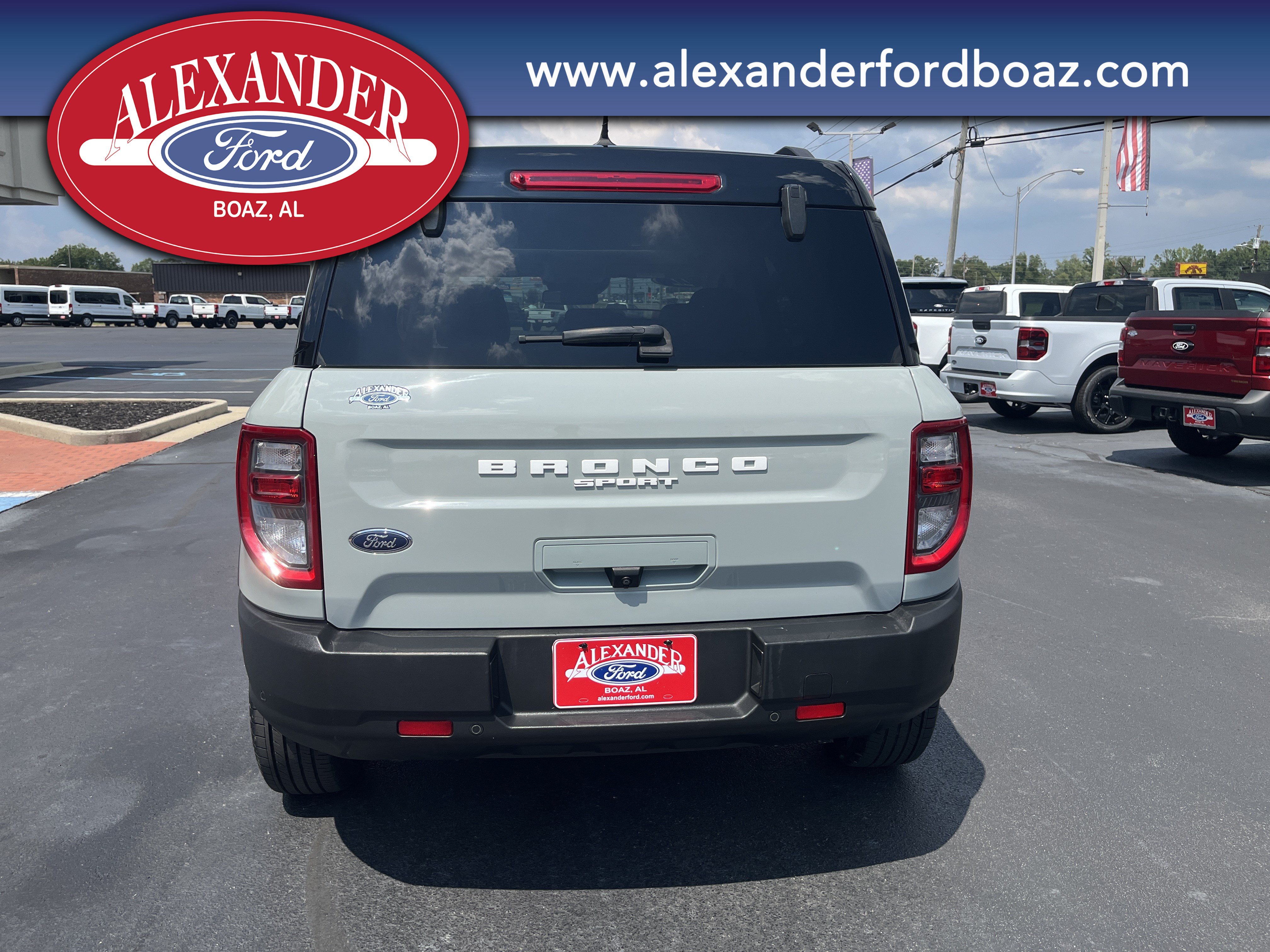 Used 2022 Ford Bronco Sport Outer Banks w/ Tech Package AWD/4WD image 6