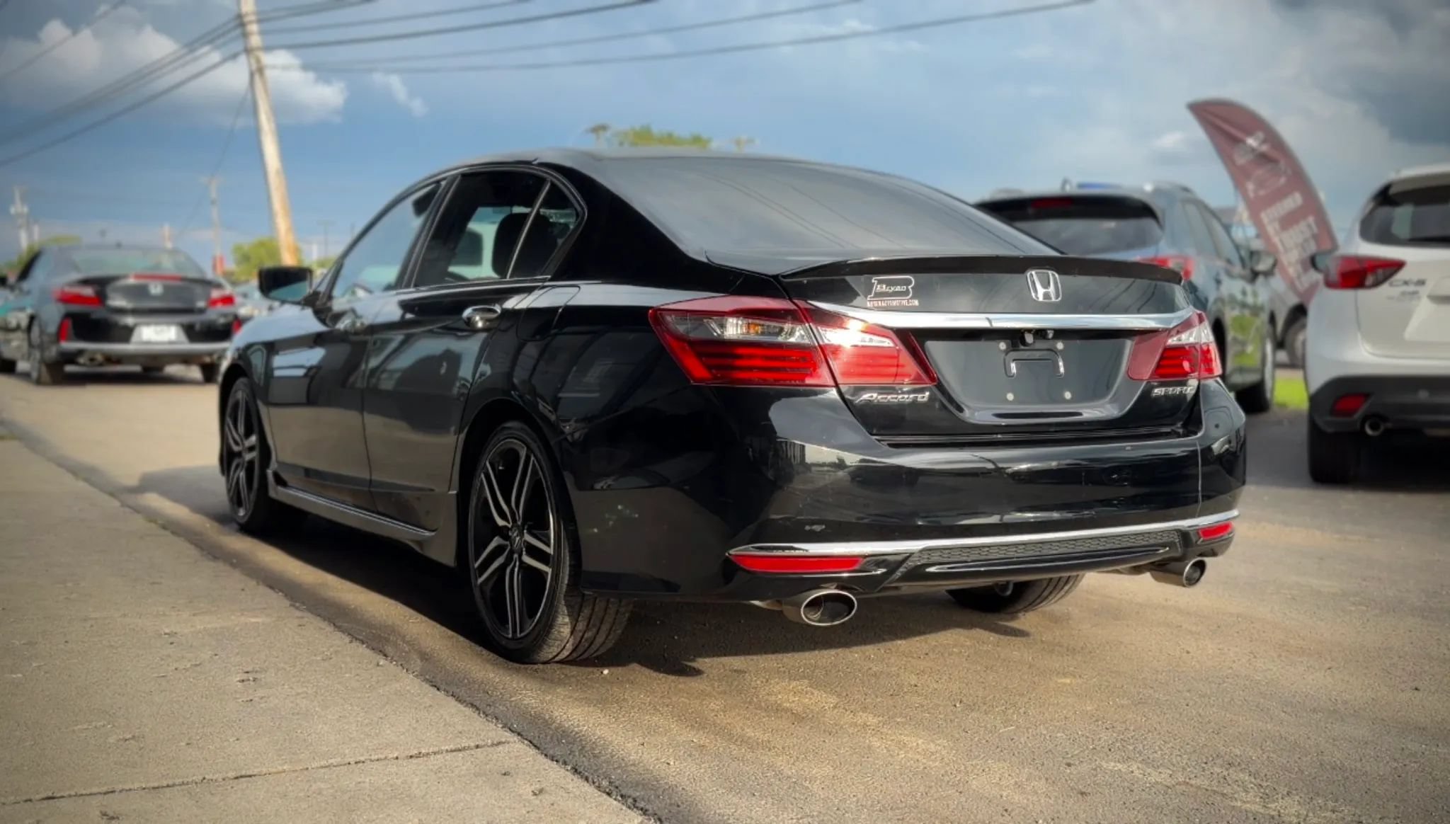 Used 2016 Honda Accord Sport image 4