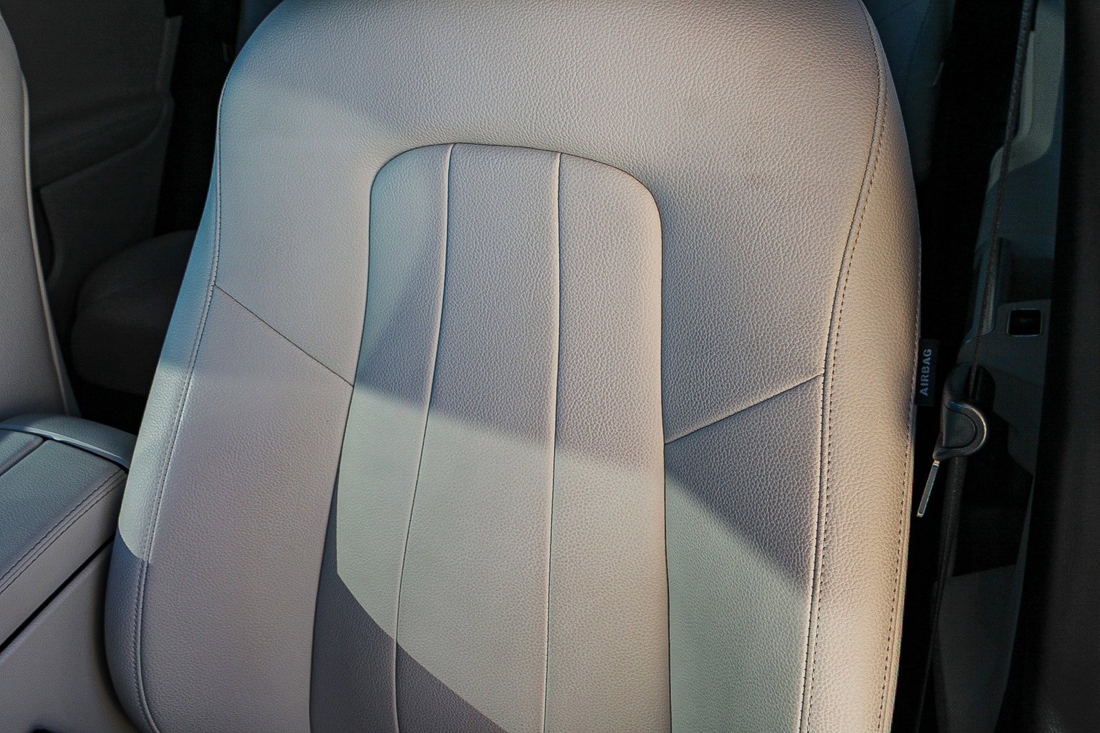 Certified 2025 Mercedes-Benz GLB 250 4MATIC image 24