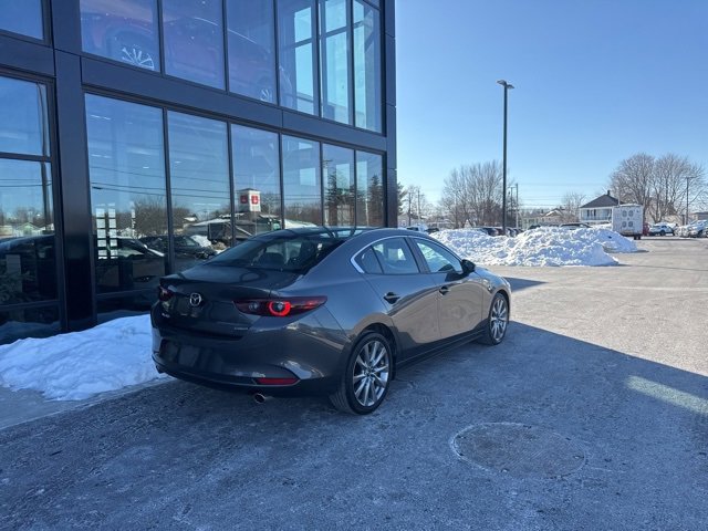 Used 2022 MAZDA MAZDA3 s image 3