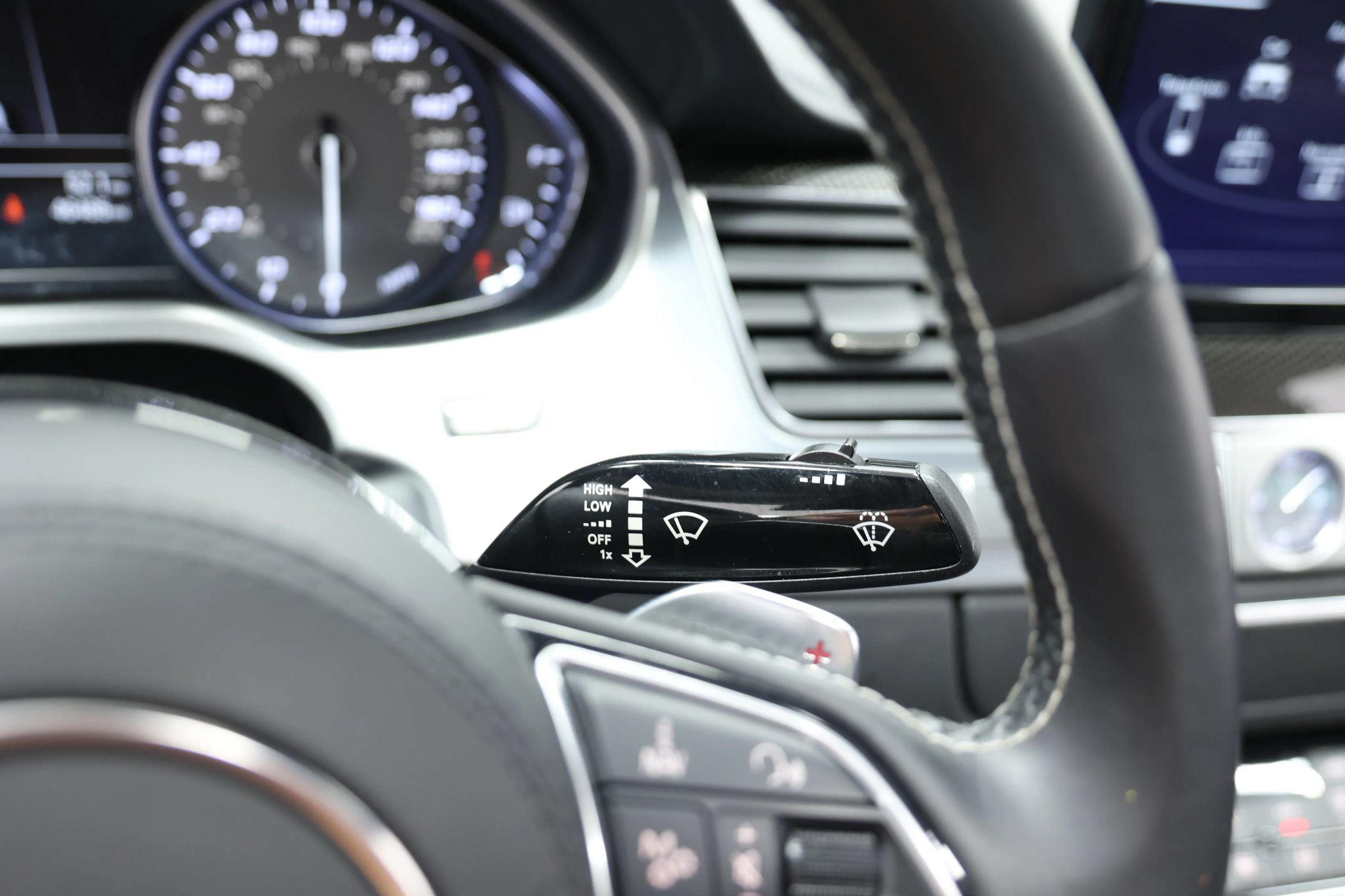 Used 2016 Audi S8 Plus AWD/4WD image 33