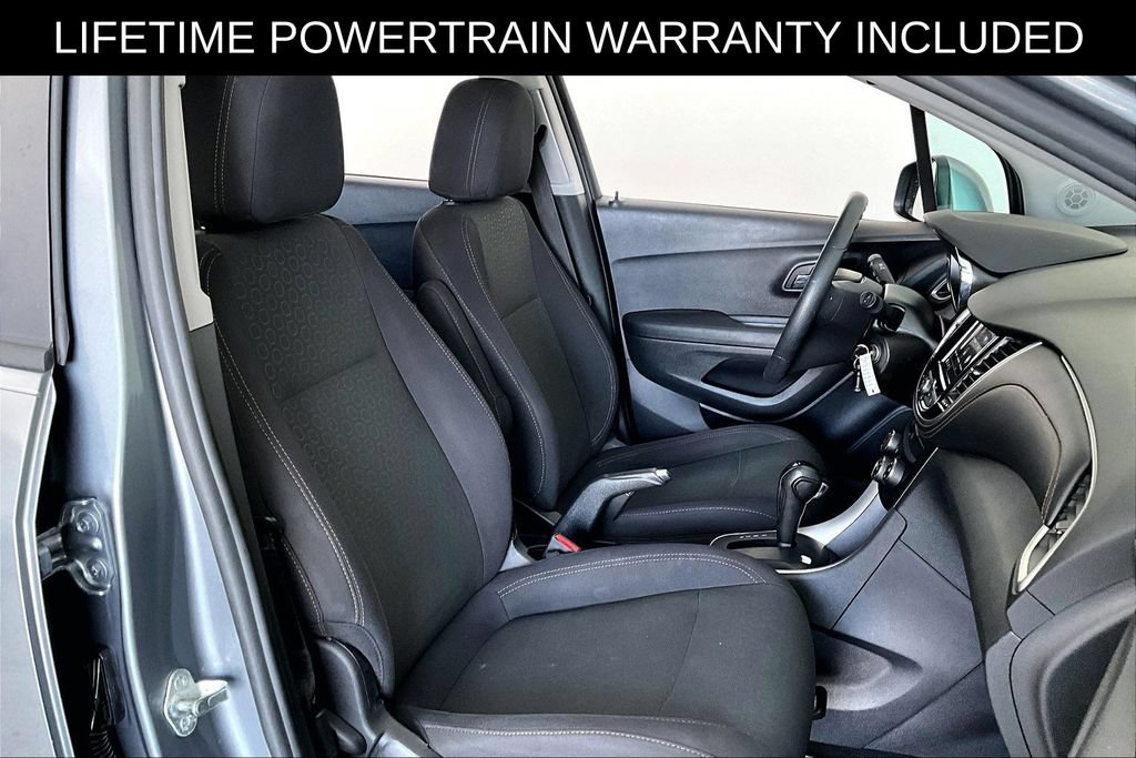 Used 2020 Chevrolet Trax LS w/ Tint and Cruise Package FWD image 9