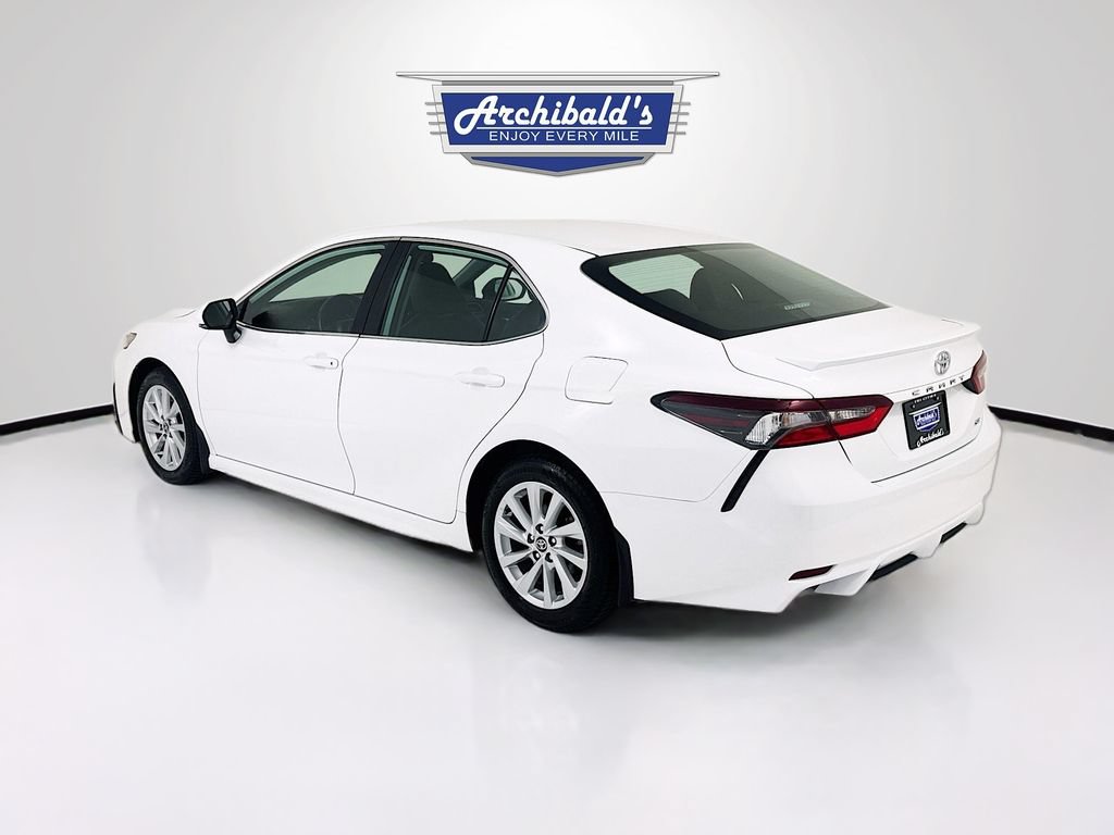 Used 2024 Toyota Camry SE FWD image 6