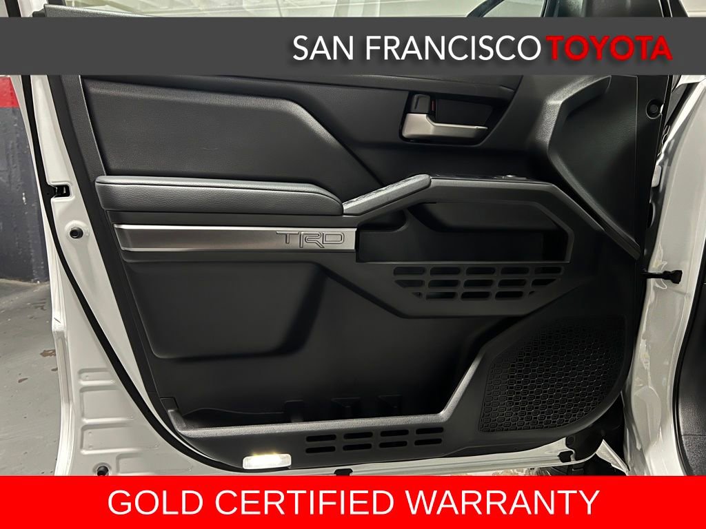 Certified 2025 Toyota Tacoma TRD Off-Road image 40