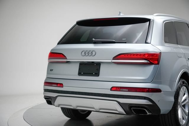 Used 2025 Audi Q7 3.0T Premium Plus AWD/4WD image 12