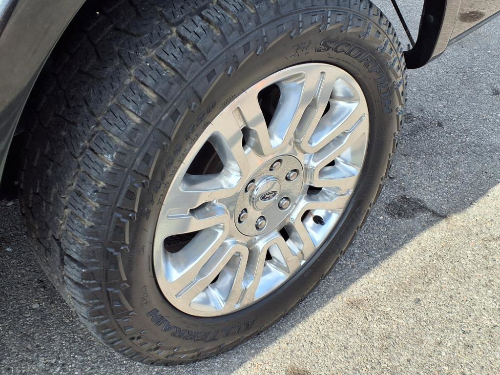Used 2013 Ford F150 Platinum image 14