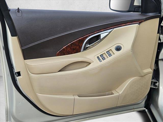 Used 2011 Buick LaCrosse CXL image 10