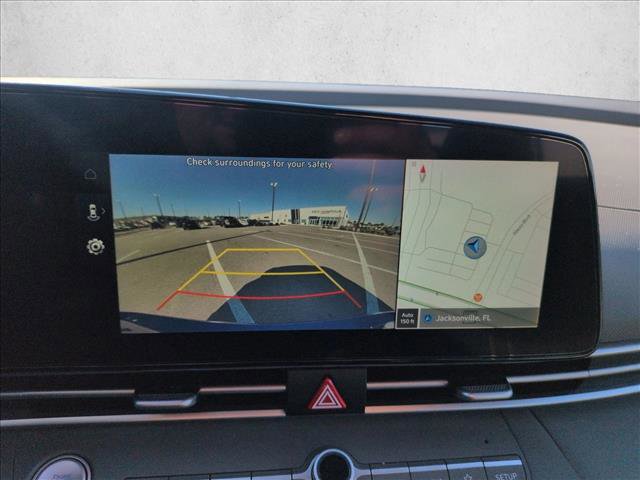 Used 2023 Hyundai Elantra SEL w/ Convenience Package image 14