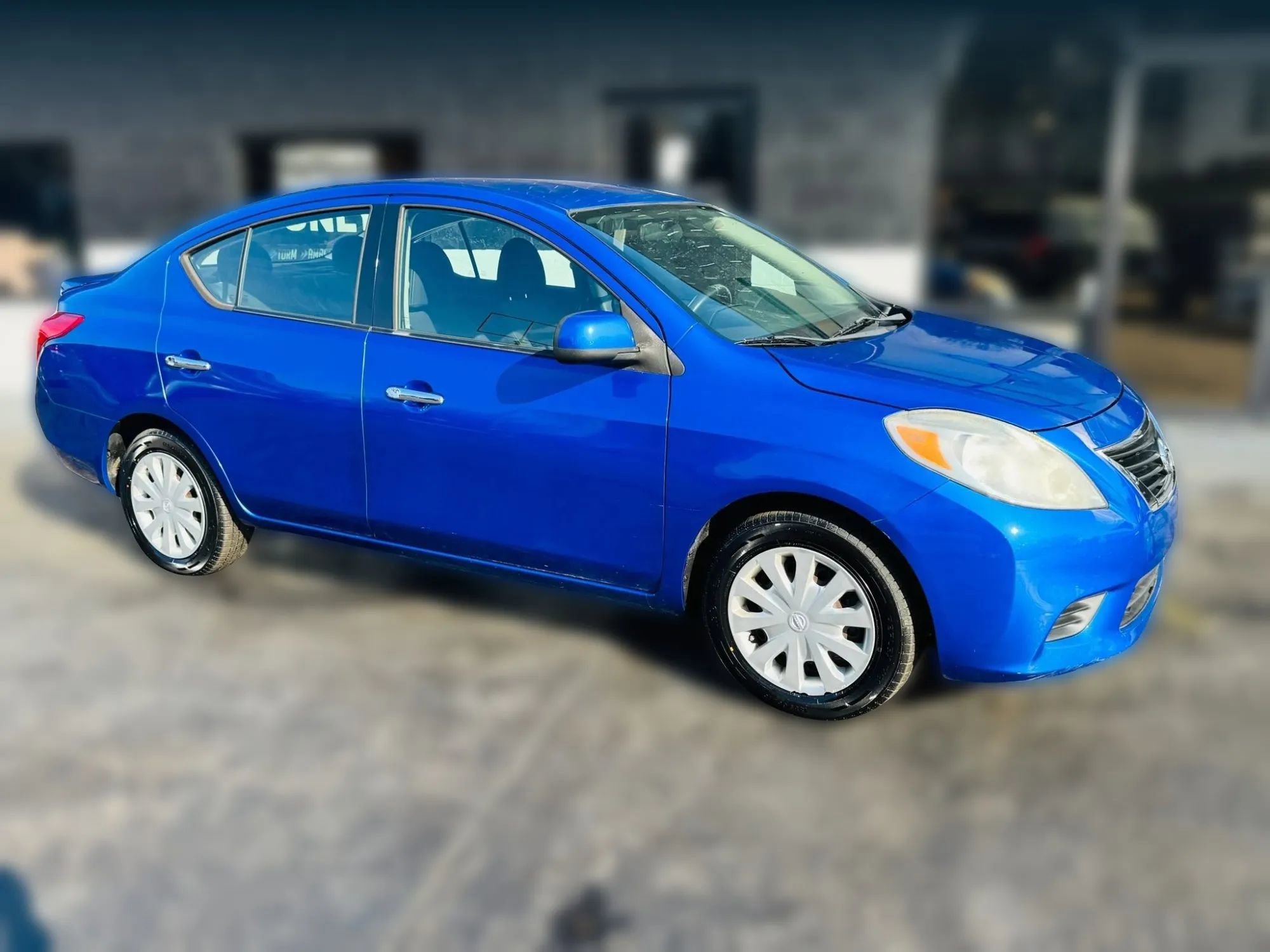 Used 2014 Nissan Versa SV image 7