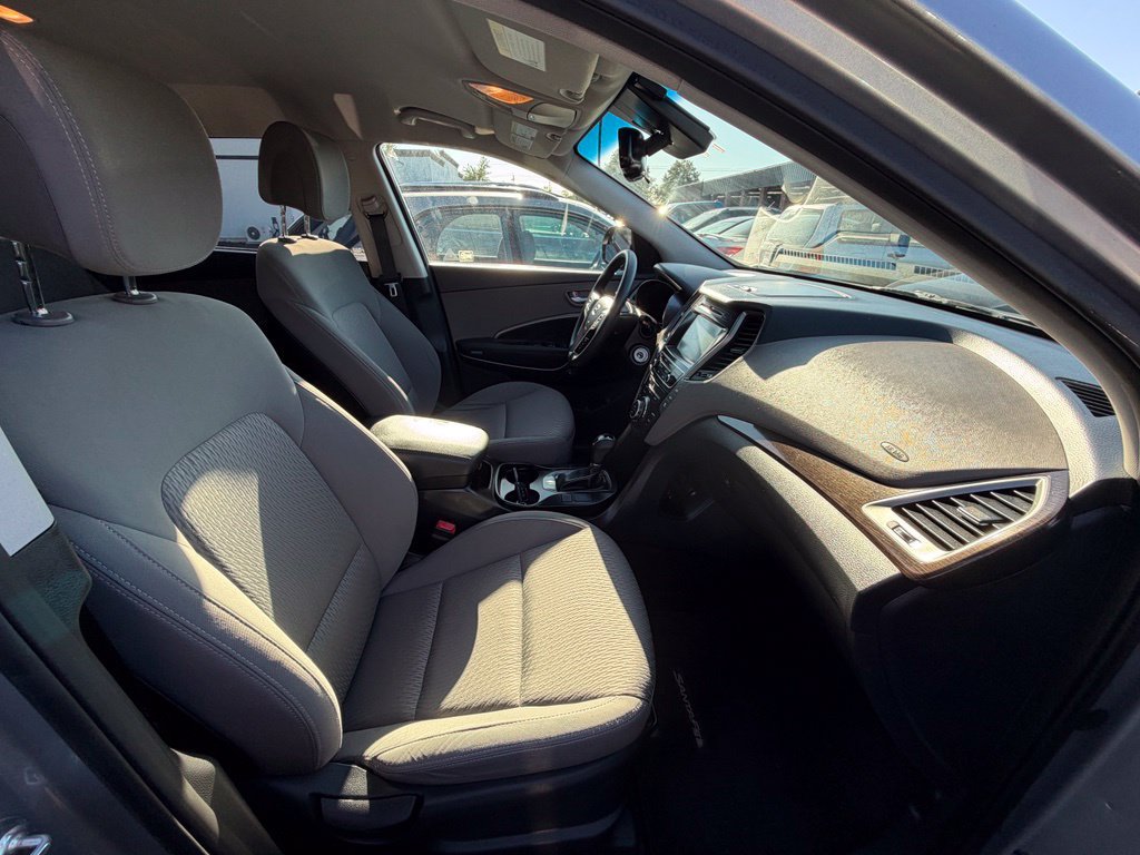 Used 2019 Hyundai Santa Fe XL SE AWD/4WD image 25
