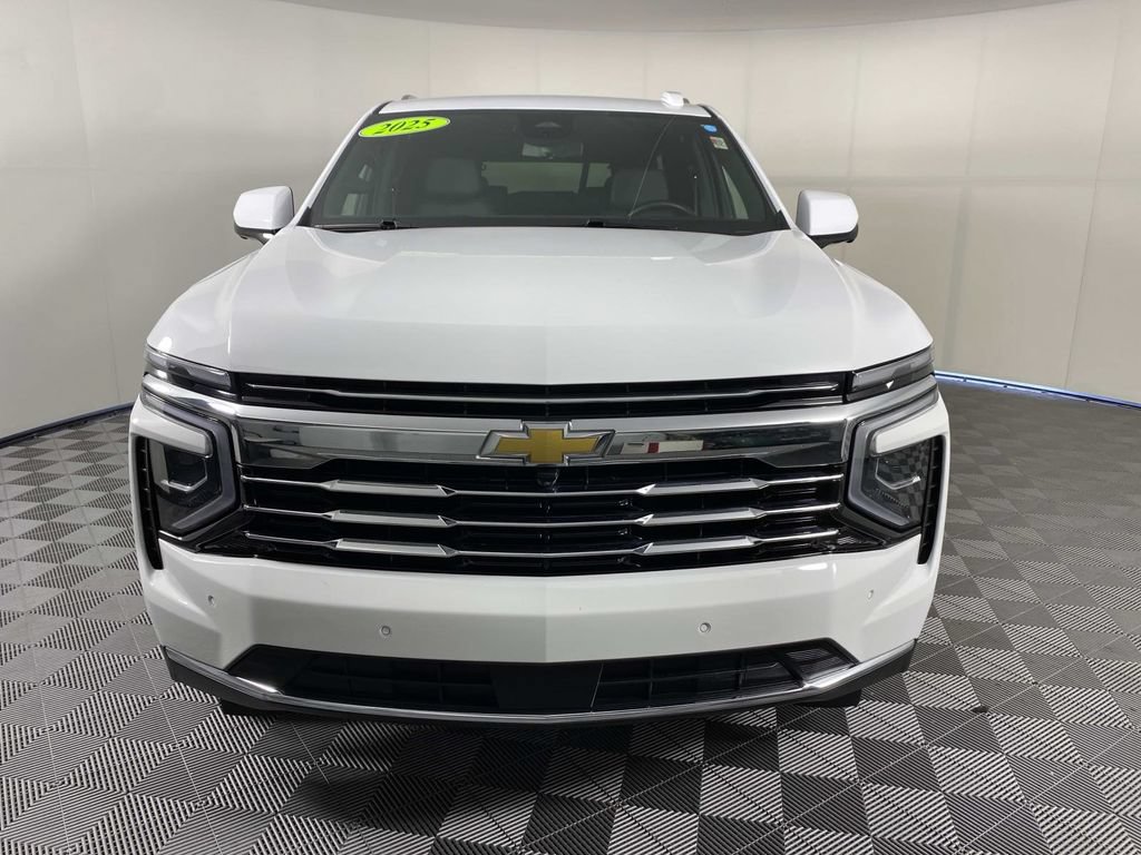 Used 2025 Chevrolet Tahoe LT AWD/4WD image 3