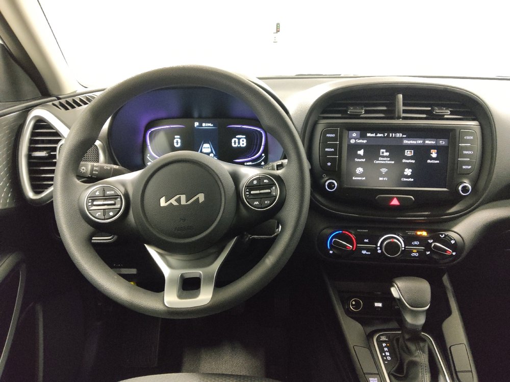 Used 2023 Kia Soul LX w/ LX Technology Package image 22