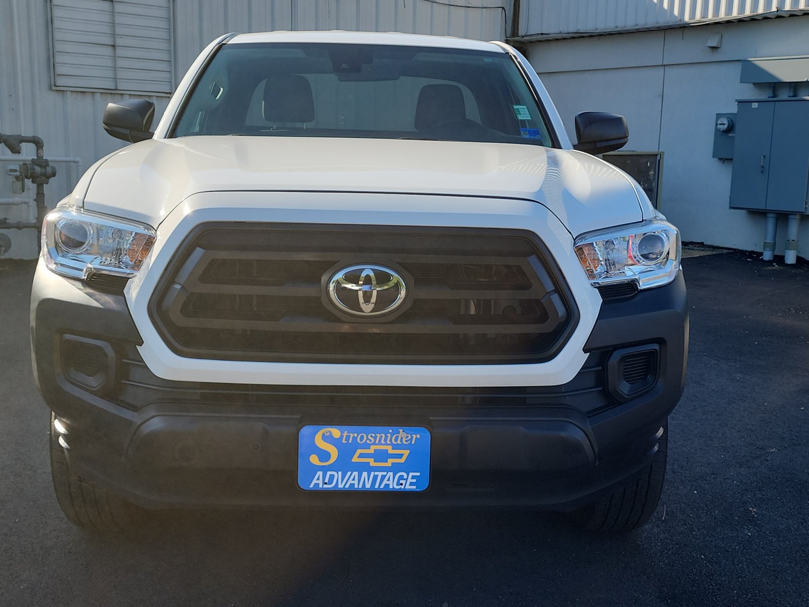 Used 2023 Toyota Tacoma SR RWD image 8