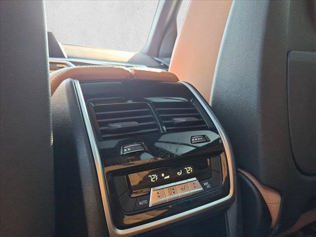 Used 2023 BMW X5 xDrive45e w/ Parking Assistance Package AWD/4WD image 18