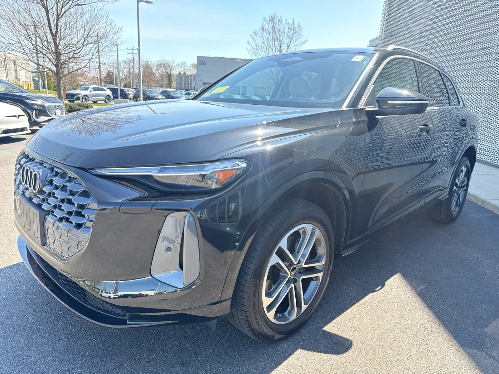 Used 2025 Audi Q5 Premium Plus w/ Premium Plus image 4