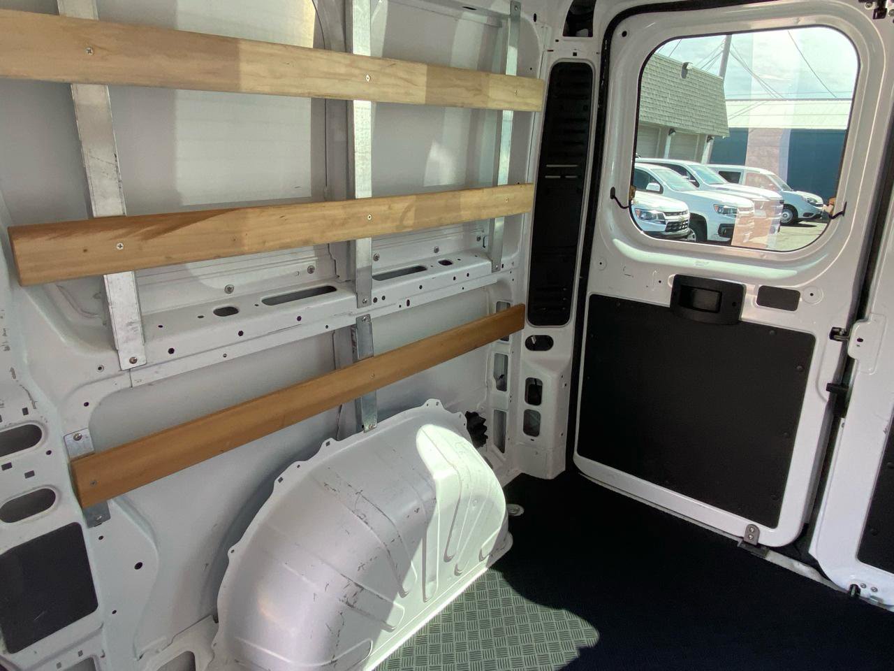 Used 2025 RAM ProMaster 2500 w/ U-Haul Equipment Group FWD image 9