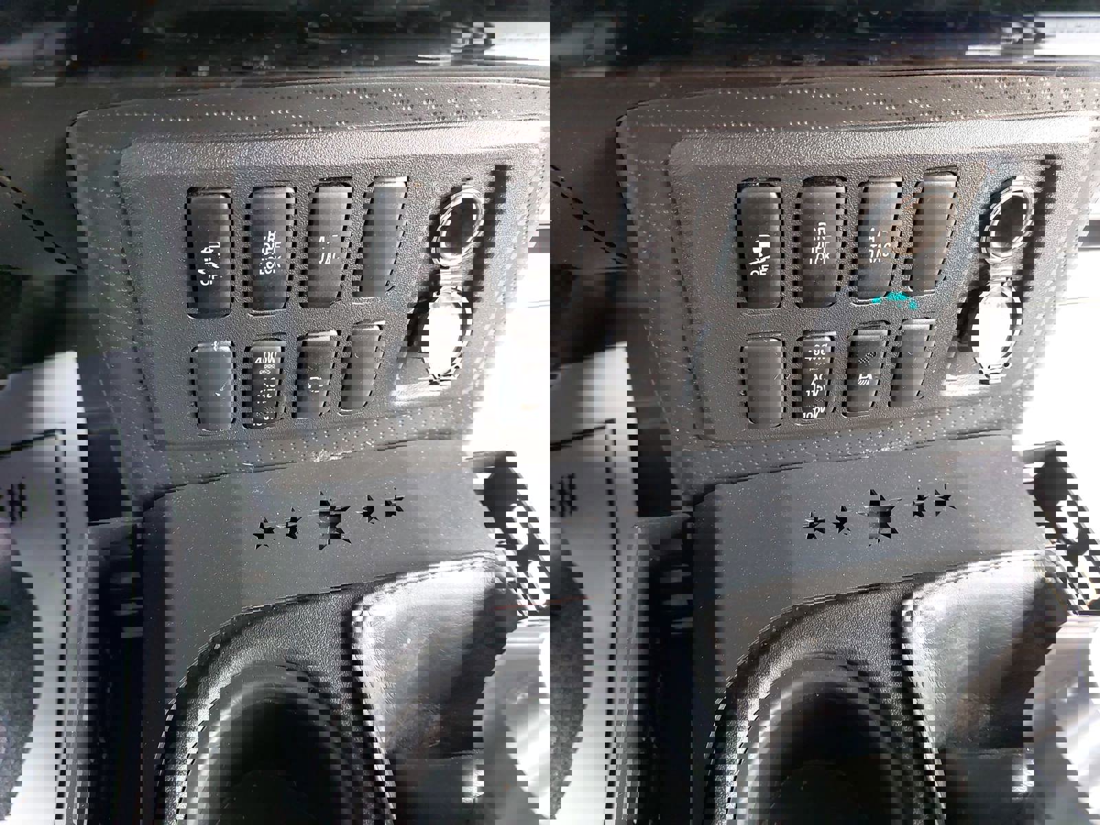 Used 2012 Toyota FJ Cruiser 4WD image 23