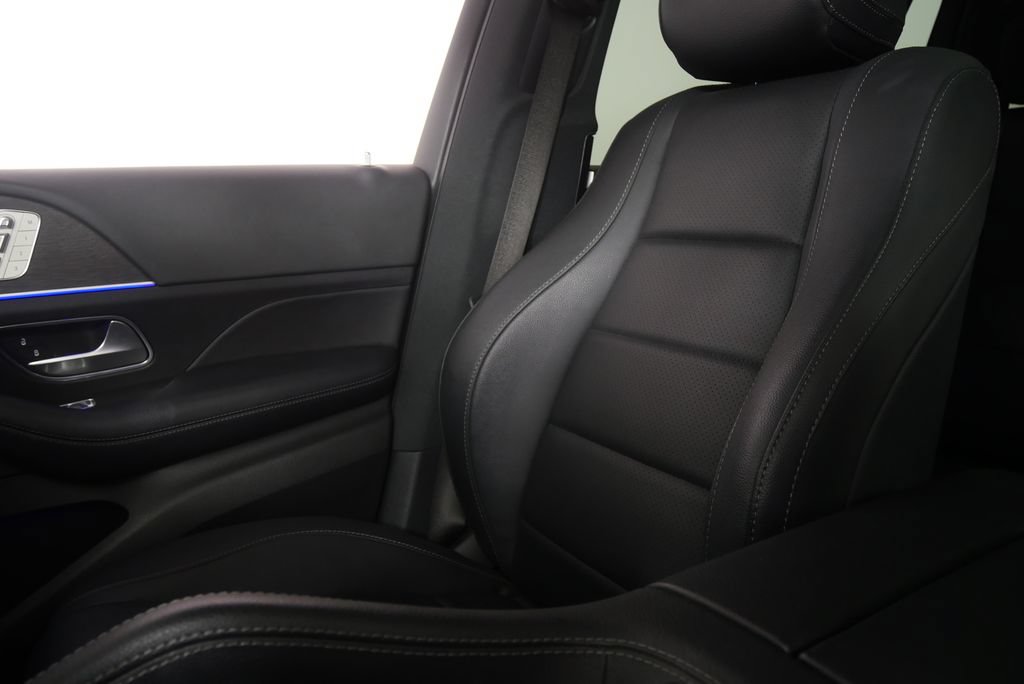 Used 2024 Mercedes-Benz GLS 450 4MATIC image 23