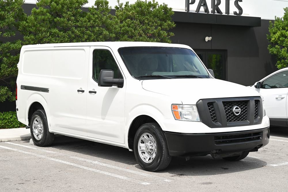 Used 2015 Nissan NV 2500 SV image 3