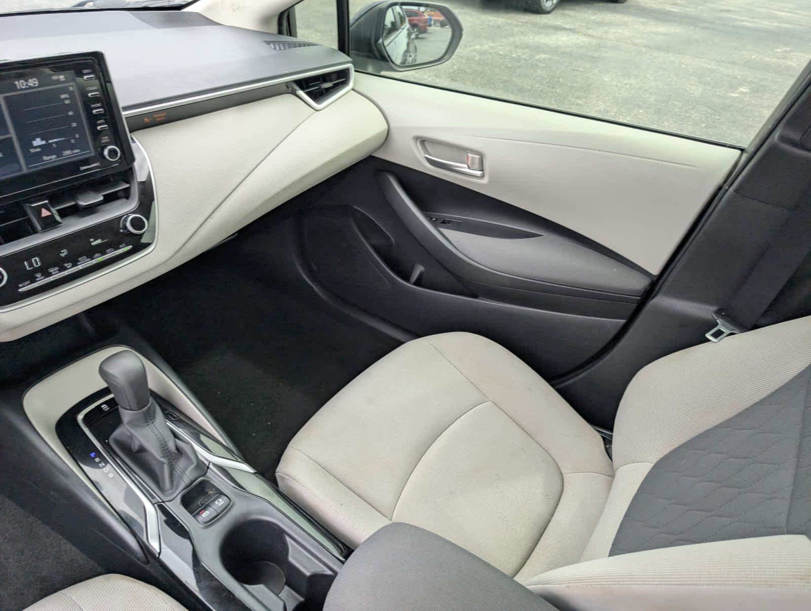Used 2021 Toyota Corolla LE FWD image 17
