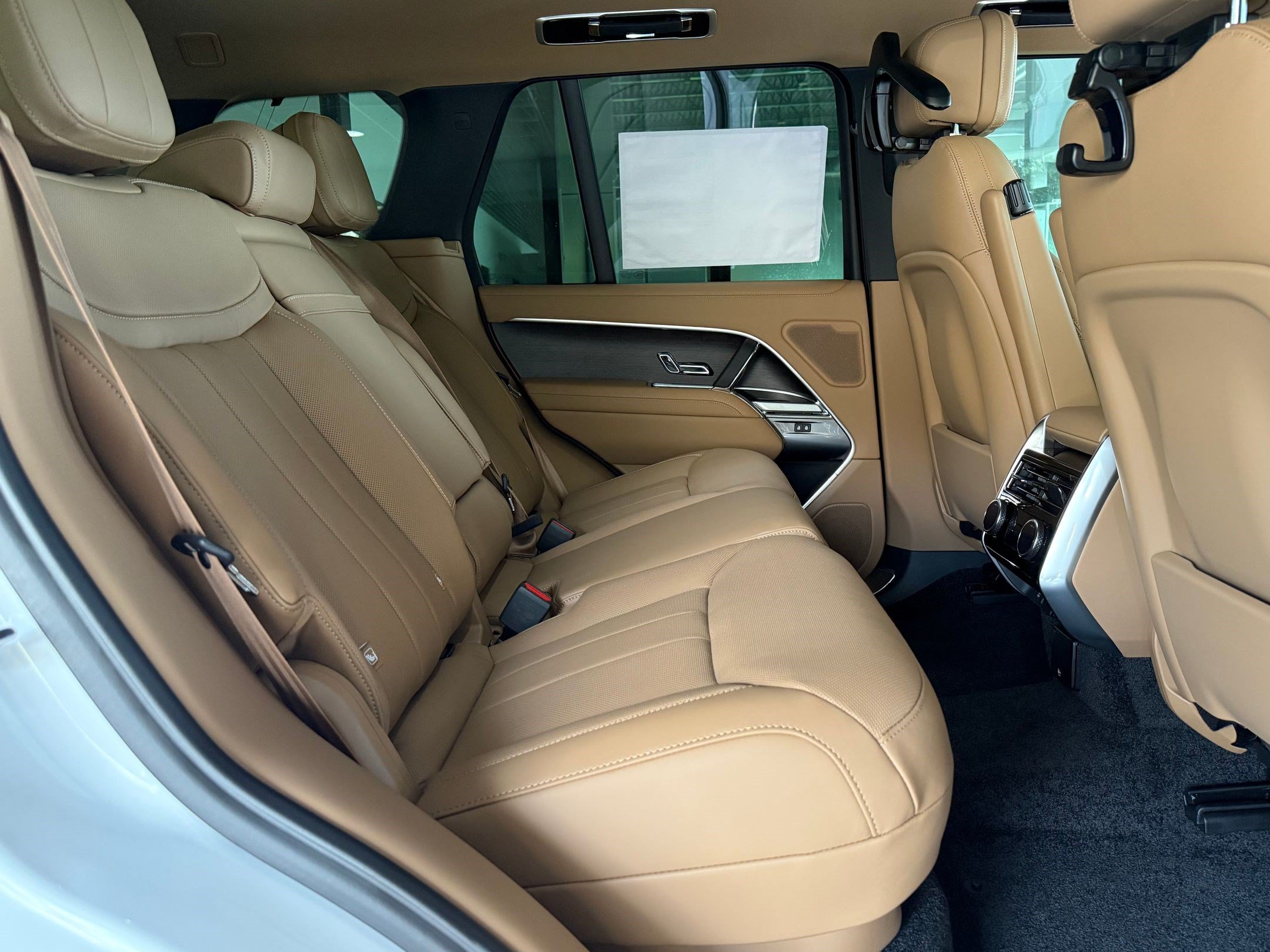 New 2026 Land Rover Range Rover SE AWD/4WD image 33
