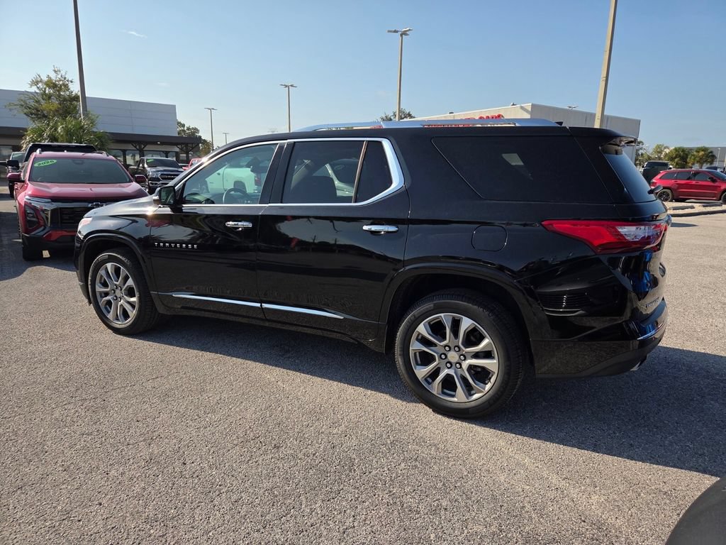 Used 2020 Chevrolet Traverse Premier FWD image 13