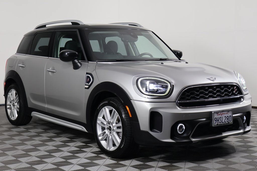 Used 2024 MINI Cooper Countryman S FWD image 3
