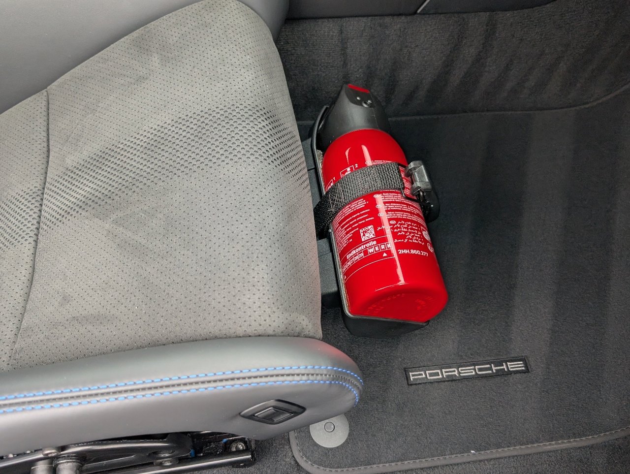 Used 2025 Porsche 718 Boxster Spyder RS image 17