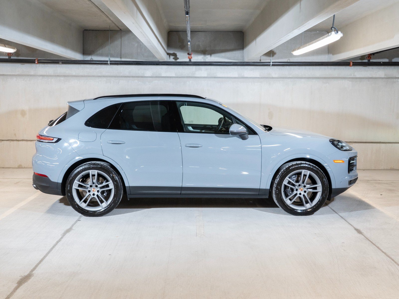 Certified 2026 Porsche Cayenne AWD/4WD image 8