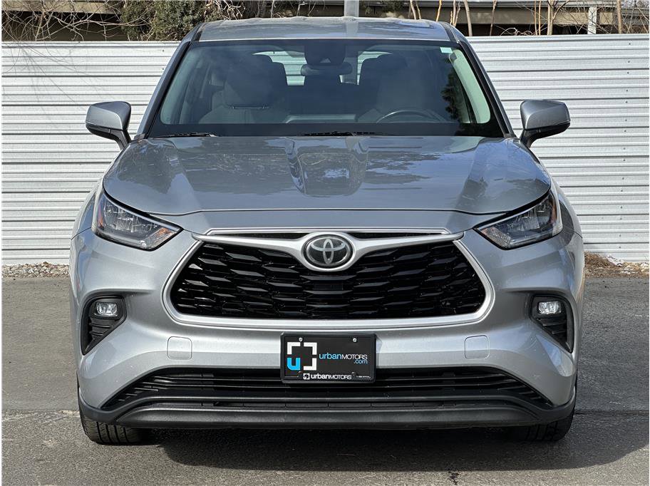 Used 2020 Toyota Highlander LE image 7