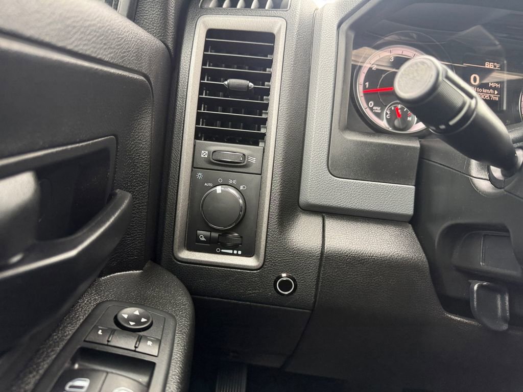 Used 2020 RAM 1500 Tradesman w/ Chrome Plus Package image 22